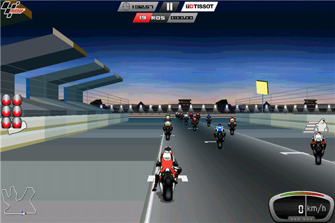 像素游戏摩托车越野赛截图